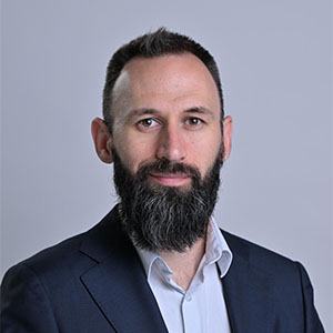 Adam Dimopoulos headshot
